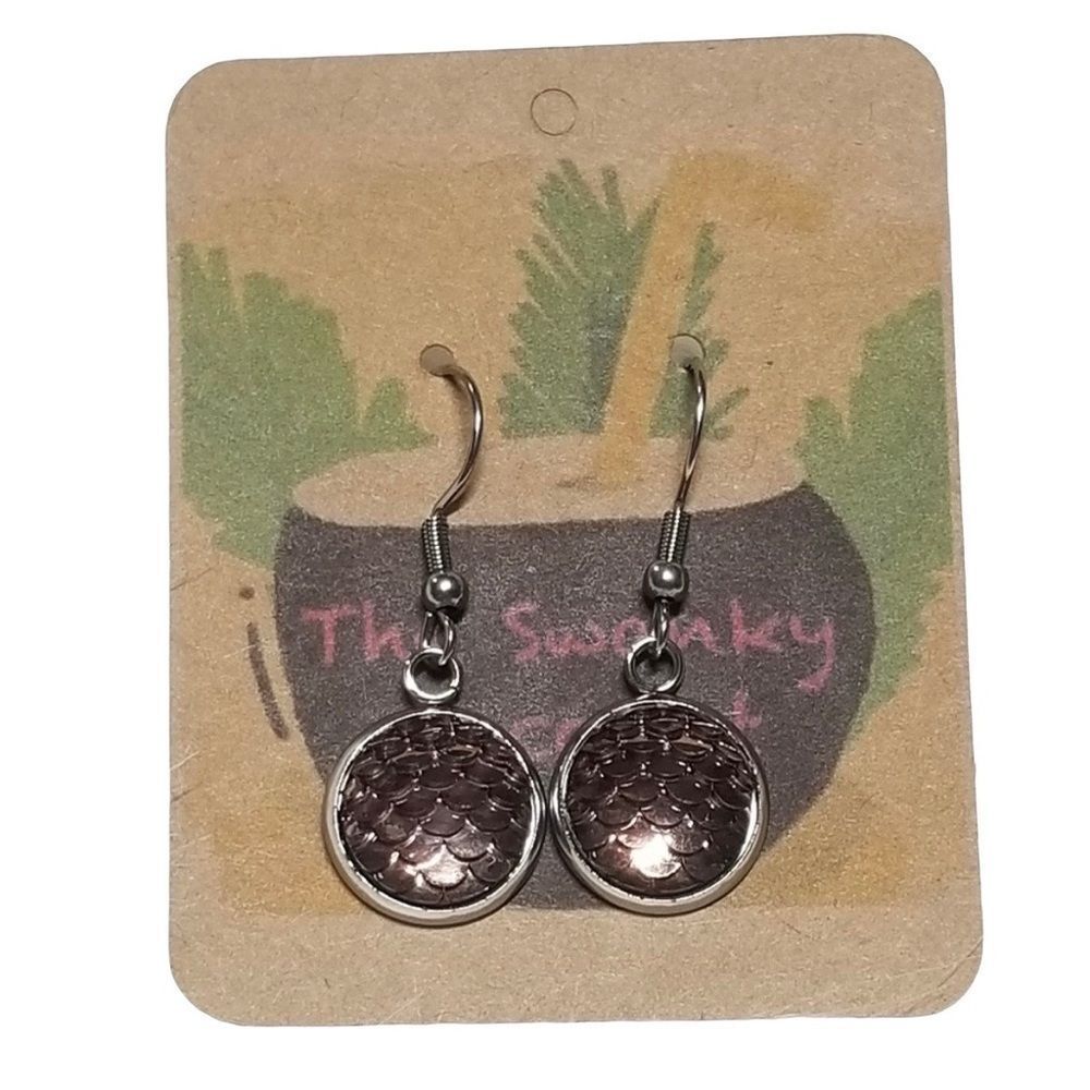 10/$25🦋 Swanky Coconut Bronze Mermaid Scale Earrings